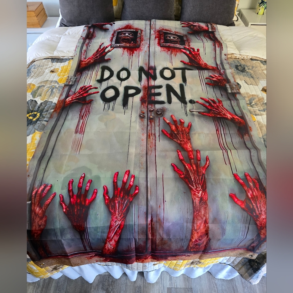 HALLOWEEN HORROR DOOR BANNER